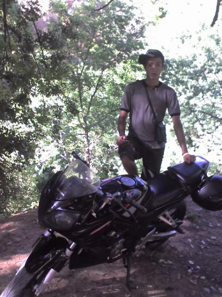 moi  et mon honda  a ifrane  rihla moot dazat c'est supér