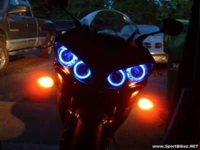 le new  r1 2006   voté  plz
