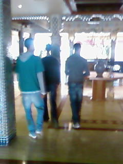 mwa  and  l3achran f hotel zakiiiiii  améknasssssss  bomba  dima  nayda  akhouti????
