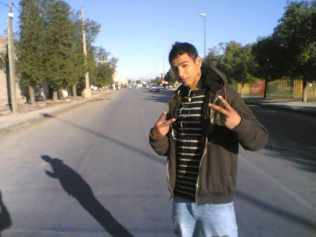 c'est moi  bboy ruflex  libgha chi comba ykhali chi cooms  ou fih son prénom